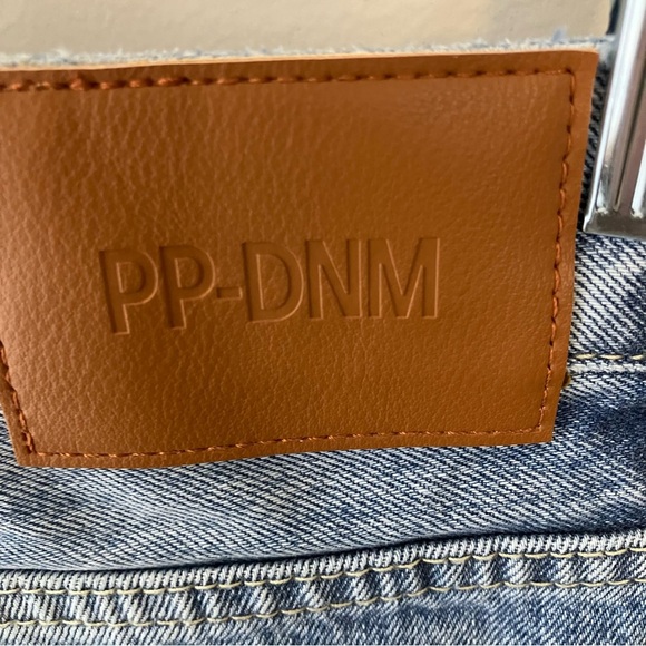 NWT Nordstrom Princess Polly Serenitia Mid Rise Relaxed Jeans Light Wash Size 4 - Picture 11 of 12